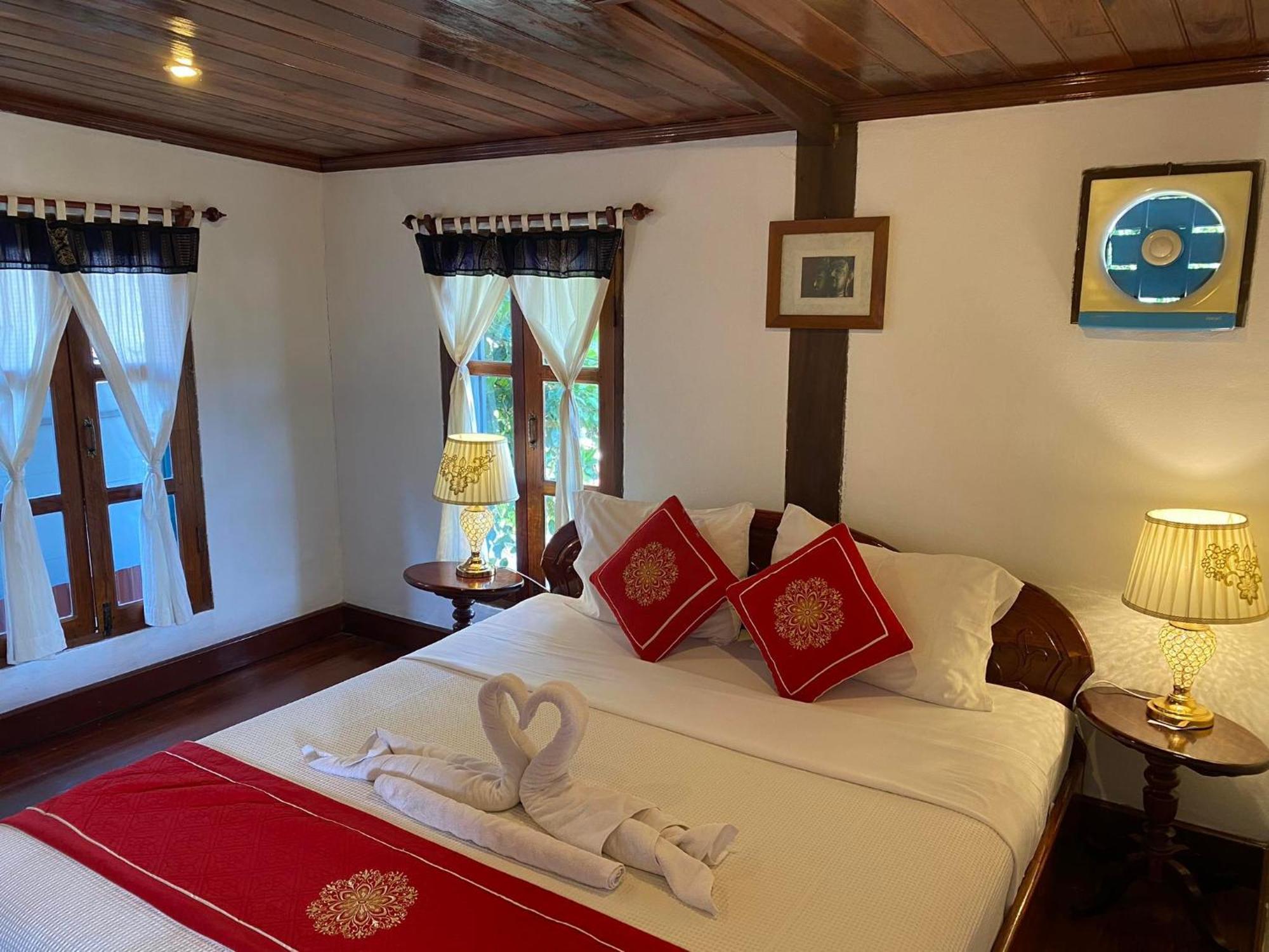 Villa Ouis Namkhan Riverside Luang Prabang Exterior photo