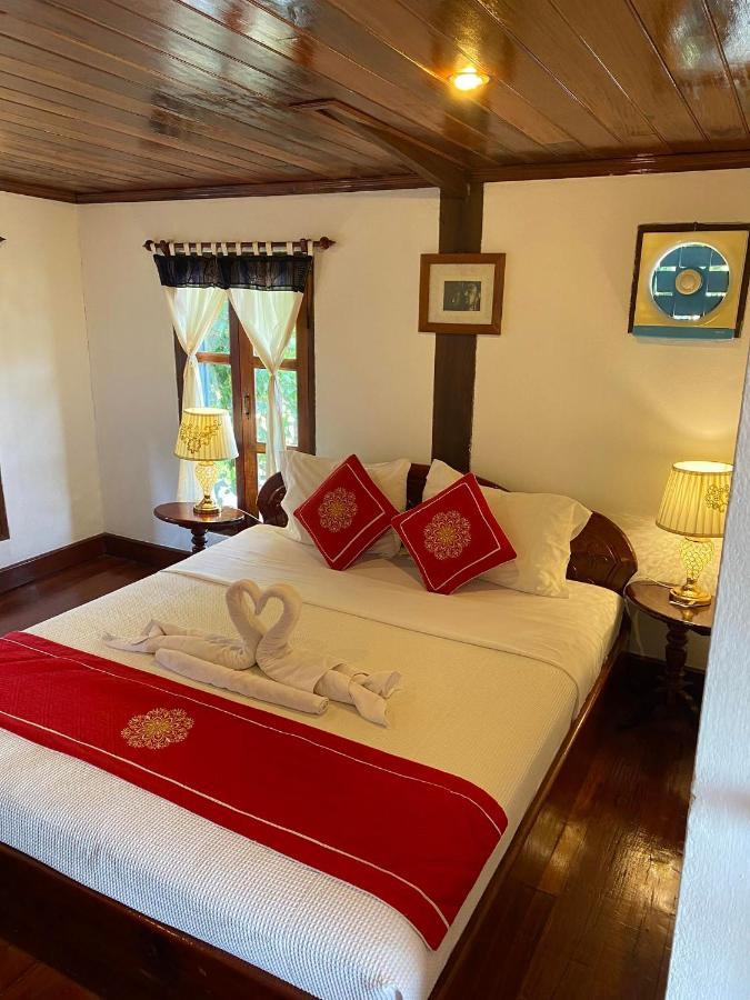Villa Ouis Namkhan Riverside Luang Prabang Exterior photo